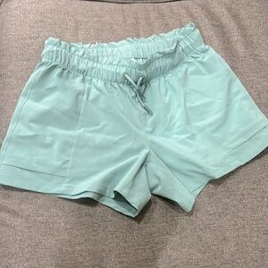 Girl’s Athleta Shorts Sz 12